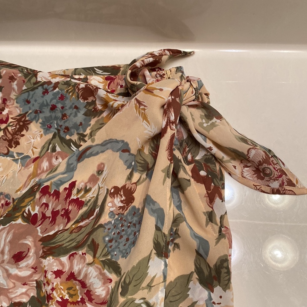 The limited floral skirt size 8 - Picture 7 of 9